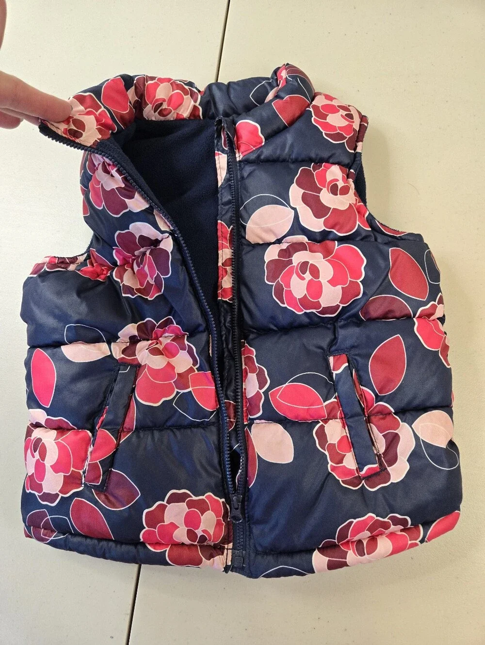 Old Navy Floral Puffer Vest Toddler Girls 5T Navy Pink Full Zip